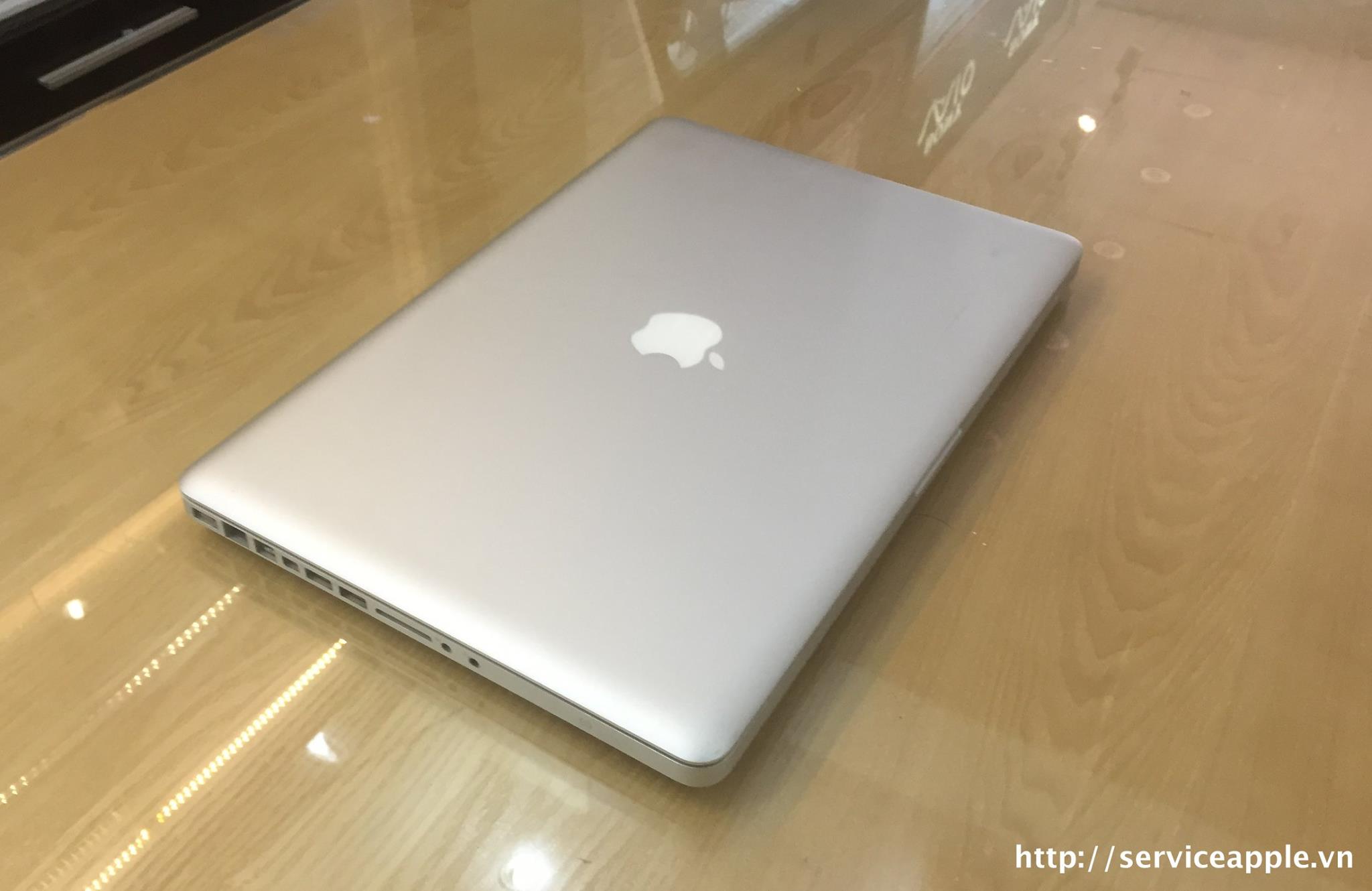 Macbook Pro A1286 MC985_3.jpg